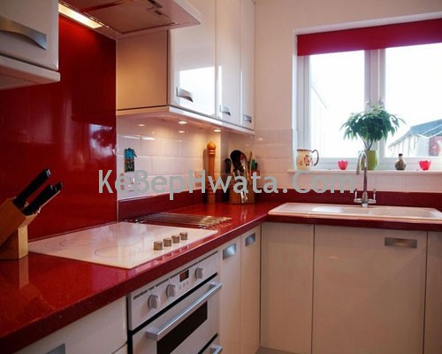 Kệ bếp với cửa bằng Acrylic