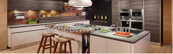 Tủ bếp bằng inox được rất nhiều gia đình sử dụng hiện nay