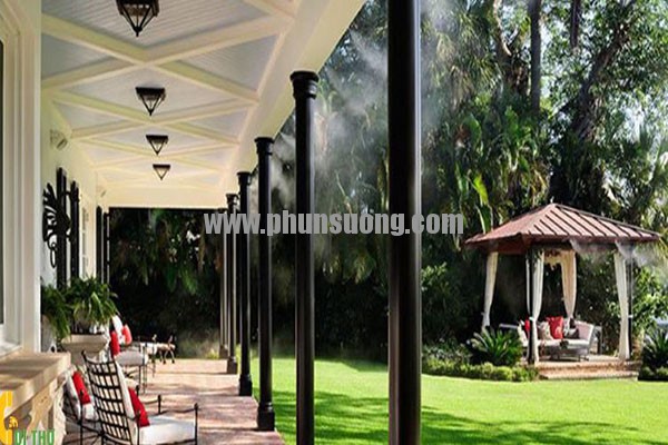 Hê thống phun sương Hawin được sử dụng để làm mát mái hiên